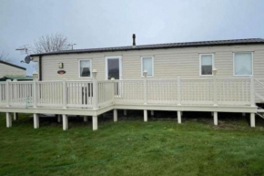 Beautiful two bedroom caravan with decking